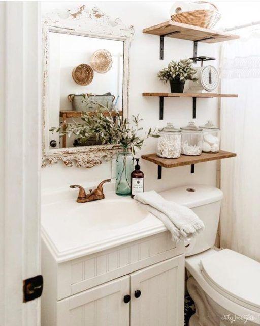 Embrace natural materials with wooden‌ shelving in your ⁢boho bathroom for an ⁤earthy​ touch