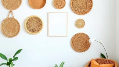 Transform Your Small Living Room: Chic Wall Decor with Woven Baskets