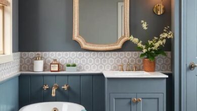 Timeless Elegance: Embracing Vintage Bathroom Decor with Luxurious Velvet Accents