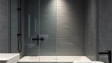 Transforming Spaces: The Elegant Fusion of Industrial Style and Glass Showers