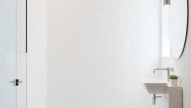 Maximizing Style and Space: Innovative Floor Plans for Small Bathrooms