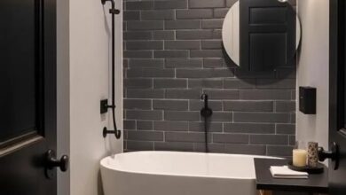 15 Stunning Industrial Bathroom Ideas with Matte Black Accents
