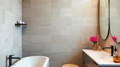 28 Daring Bathroom Wall Designs: Transform Your Space with Bold Choices