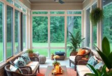 25 Cozy Small Screened Porch Ideas Perfect for Family Relaxation and Fun
