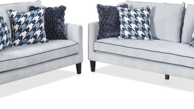 Why We Love the Furniture of America Ashton Sofa & Loveseat Set