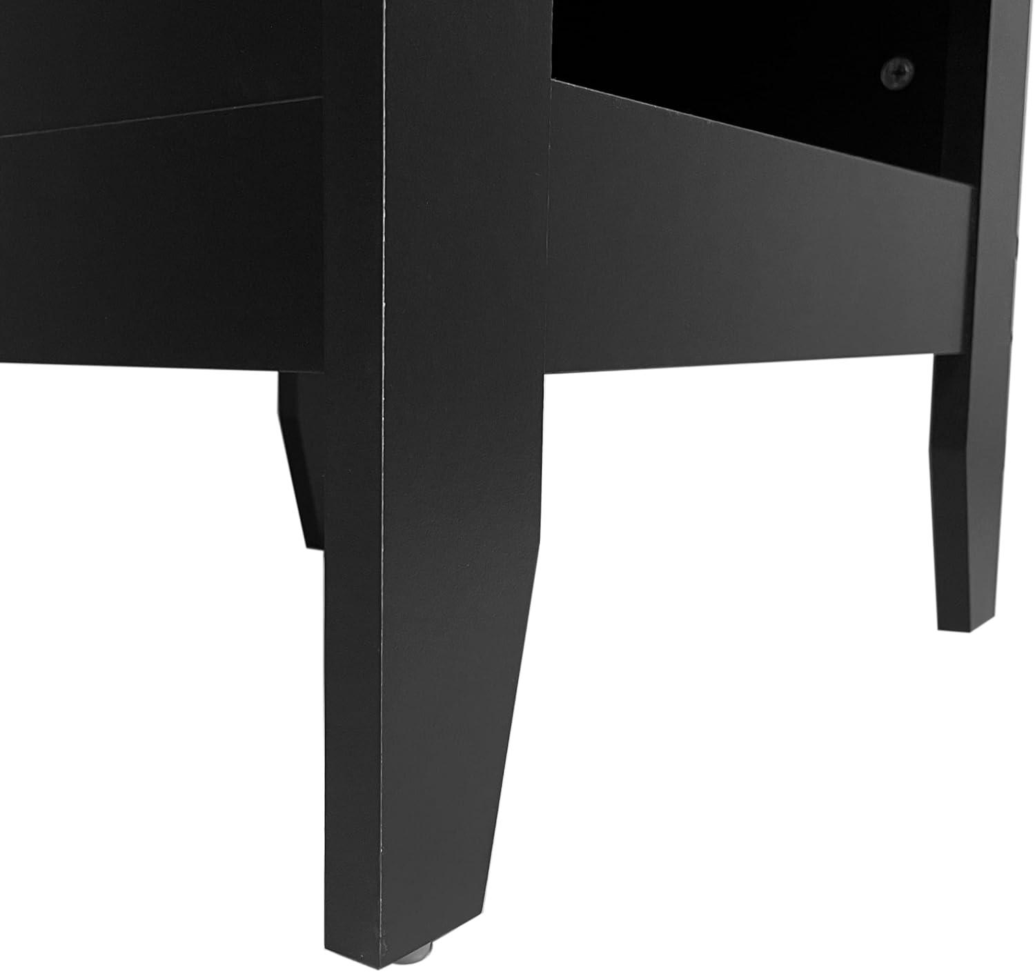 Our Take ‍on the Christopher knight Foisy Nightstand: Simple & Sleek