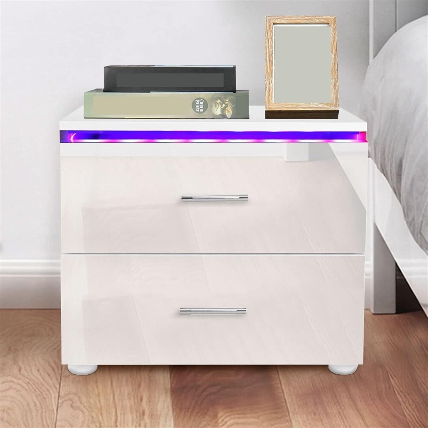 Our Take on the High Gloss ⁣2-Drawer Bedside Table: ⁣Sleek‍ & Spacious