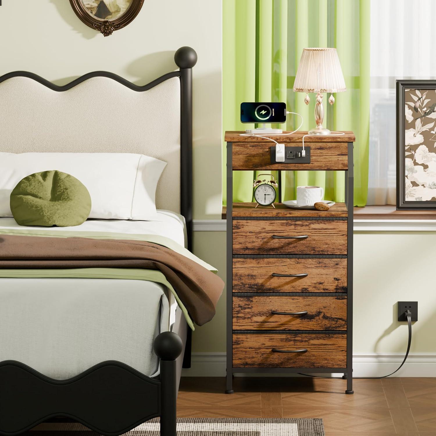 How We⁢ Loved Furnulem's ‍Rustic Nightstand with Charging Power