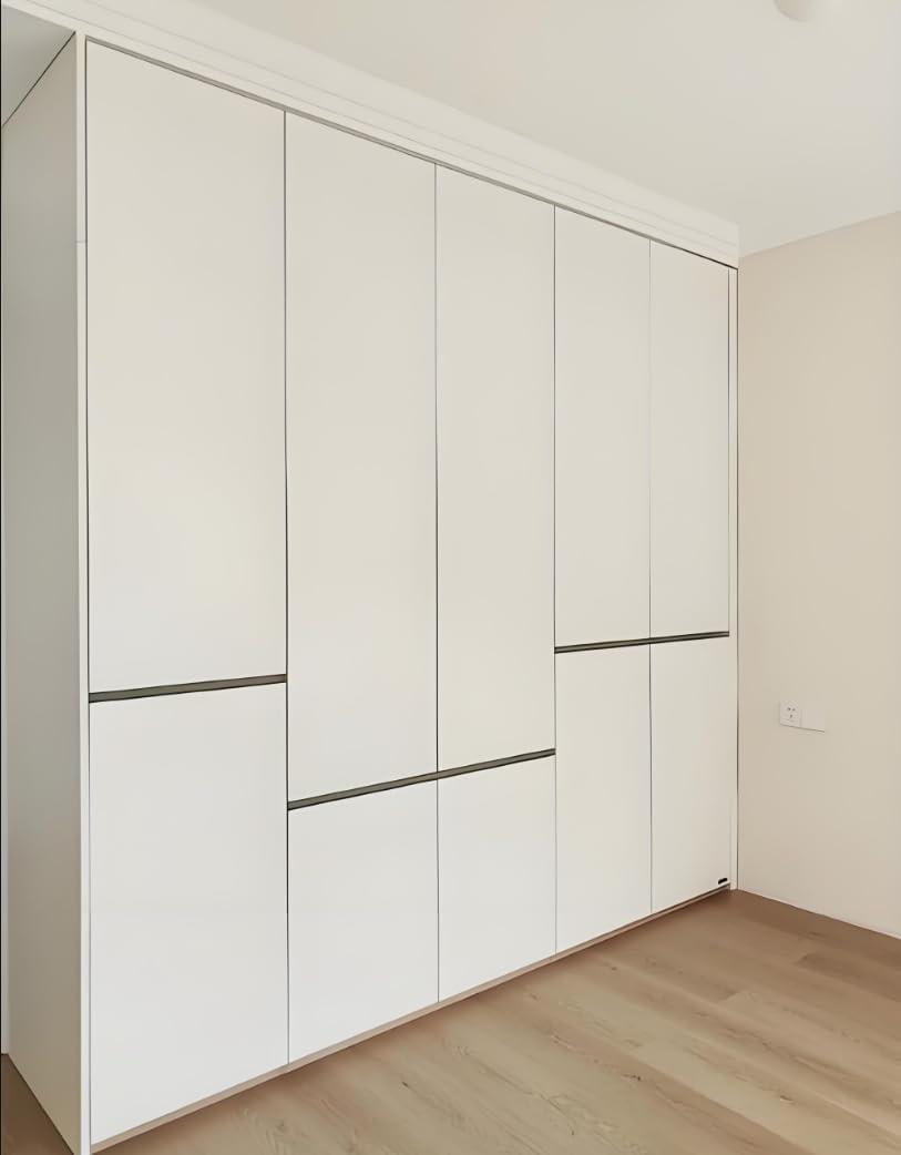 Our Honest Take: Light-Colored Wardrobe with Smart Storage Design