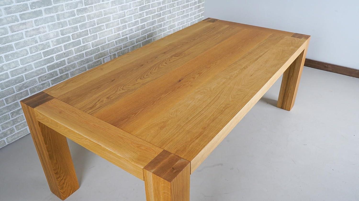 Gather 'Round:⁣ Our Take on the Handmade Oak‌ Dining Table