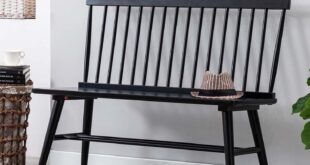 Our Take on the DUHOME Black Windsor Bench: Style Meets Sturdiness