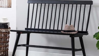 Our Take on the DUHOME Black Windsor Bench: Style Meets Sturdiness