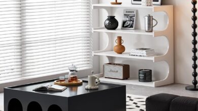 Multifunctional 4-Tier Shelf & Coffee Table: Stylish Space-Saver