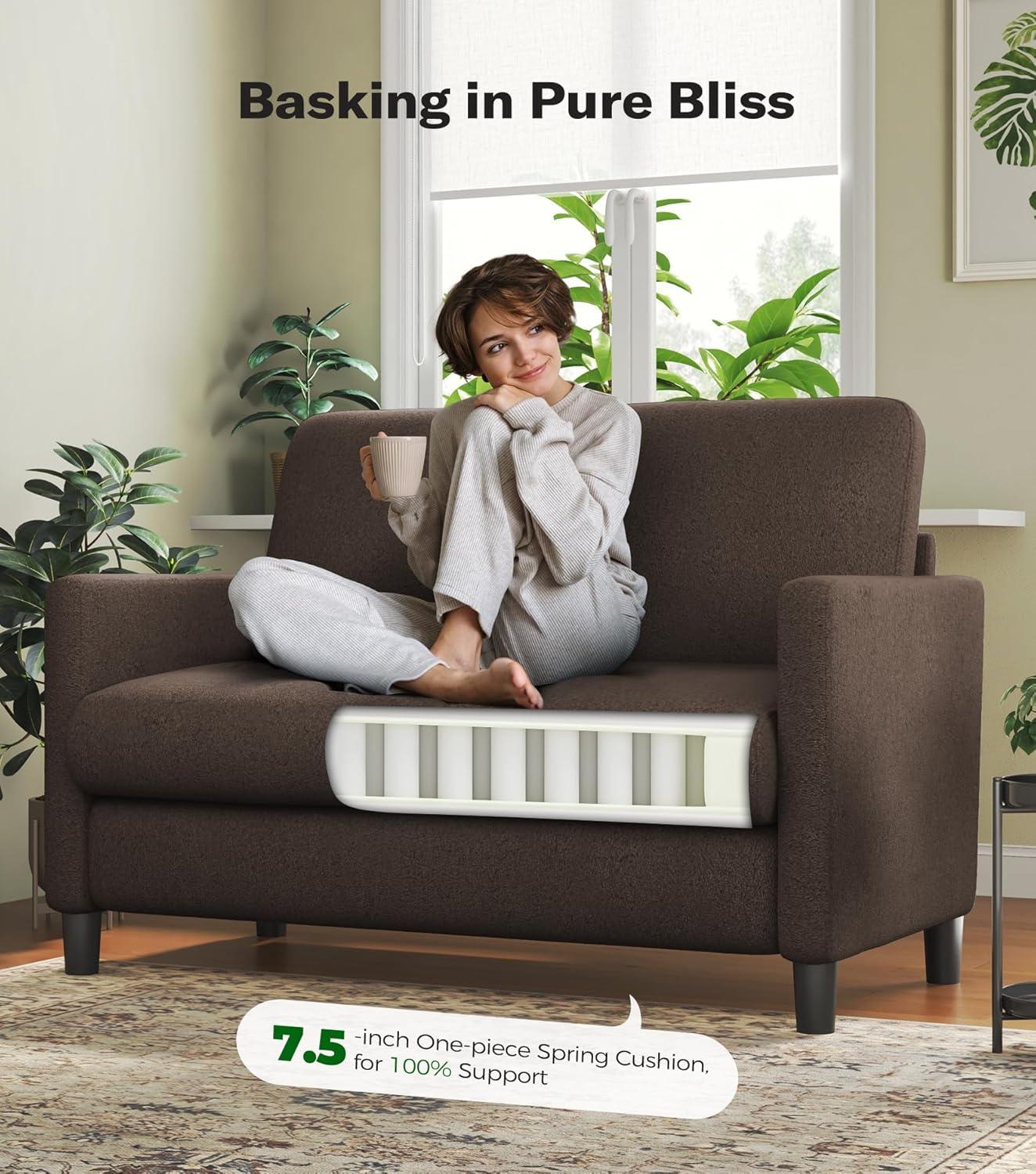 Small Space, Big Comfort: Exploring a Cozy 51