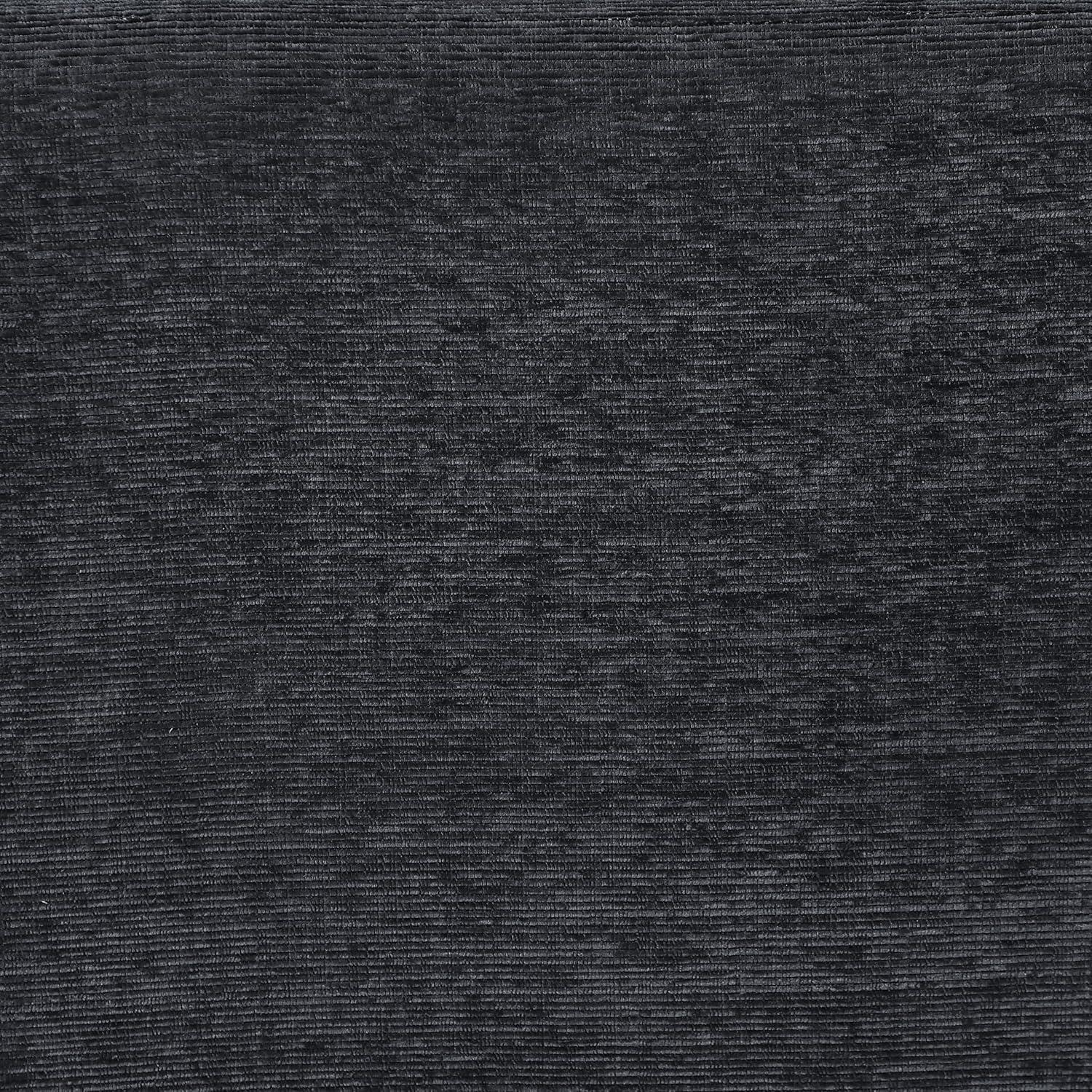 Spacious Comfort and Style: Exploring a 146