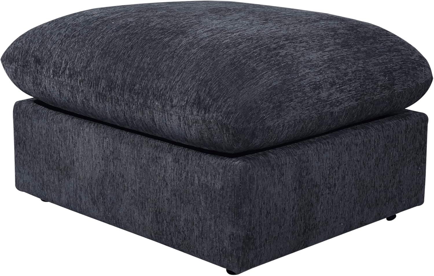 Spacious Comfort and Style: Exploring a 146