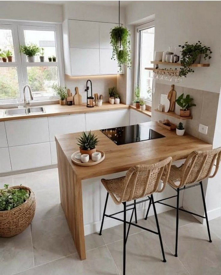 Mirrored kitchen backsplash