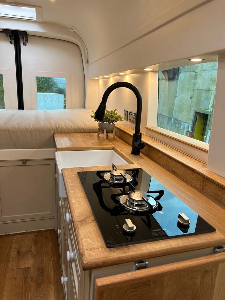 Portable Cooktop with Detachable Counter