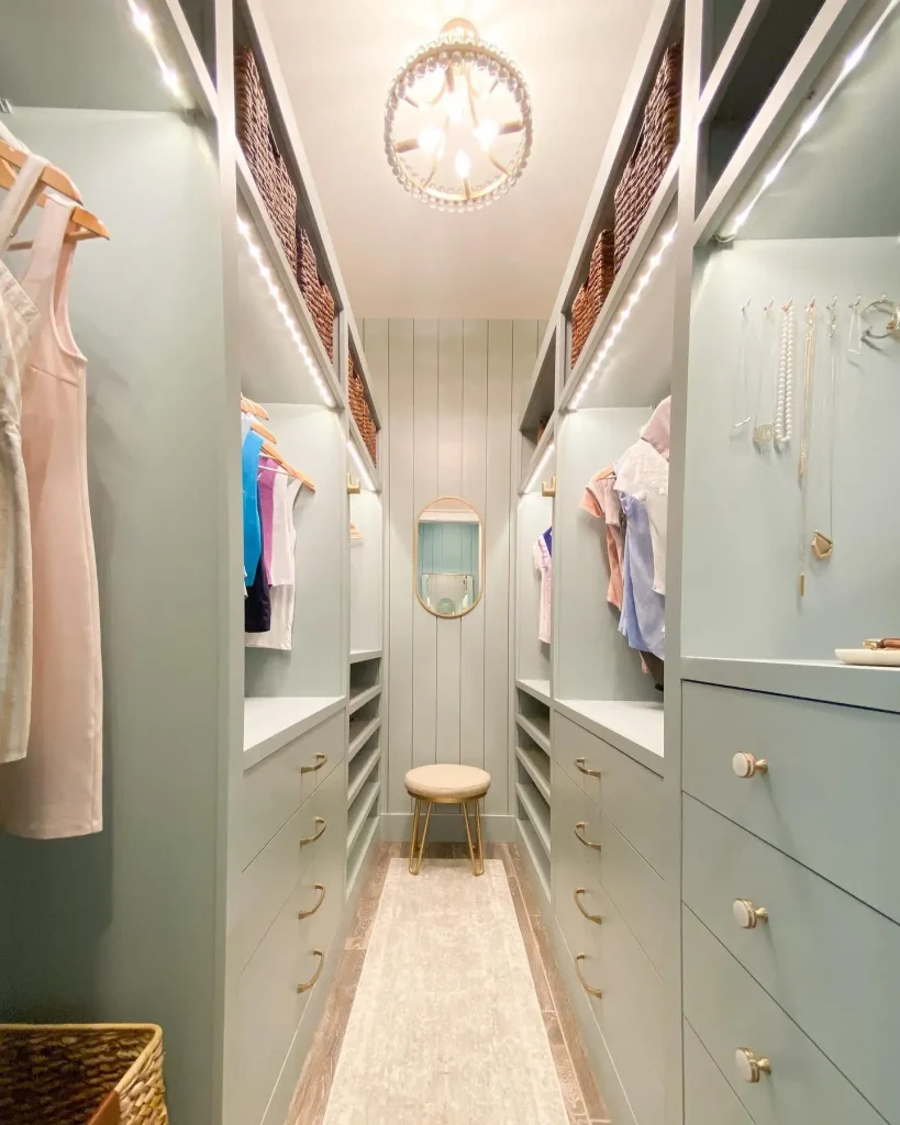Small Closet Maximizer