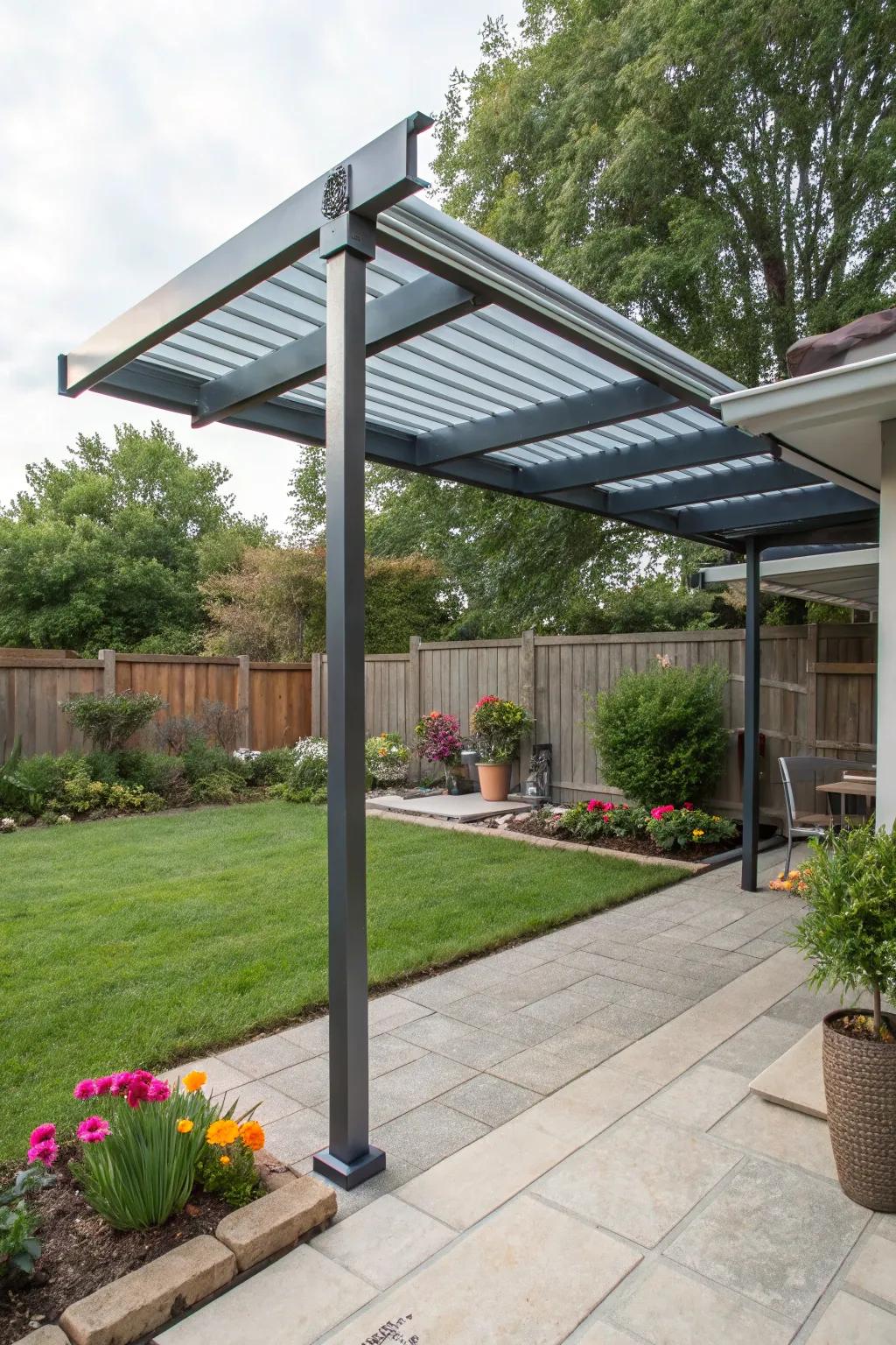 An adjustable roof pergola offers control over sun and shade.