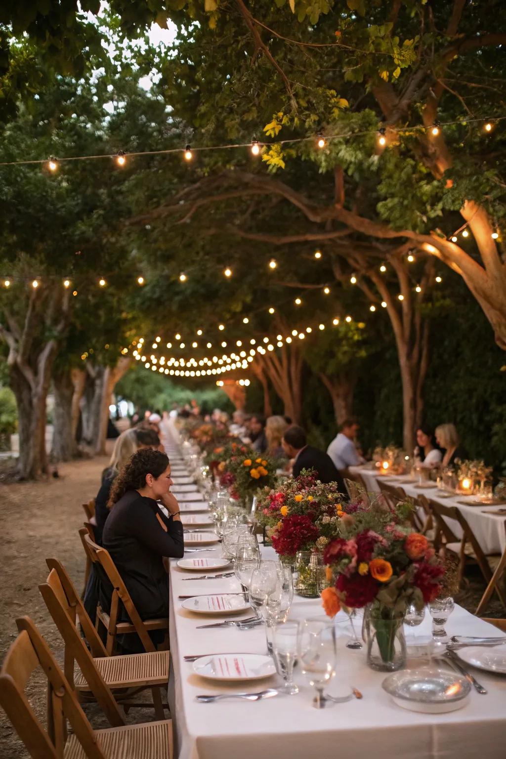 Communal tables create a warm dining atmosphere.